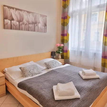 Apartments Prague Apartment *